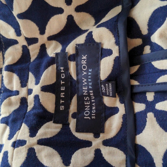 Jones Signature Petite Blazer - Picture 6 of 7